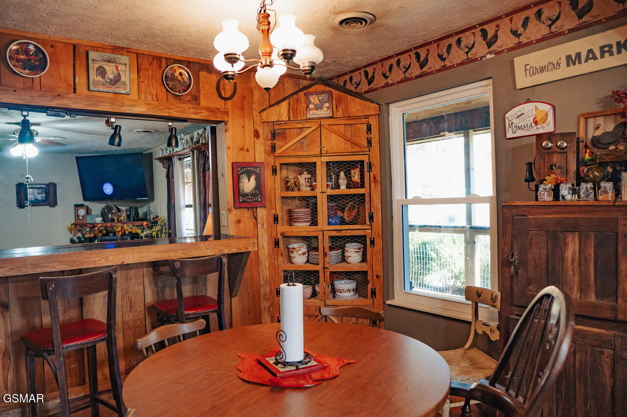 3504 James Phillips Way Sevierville TN 37876