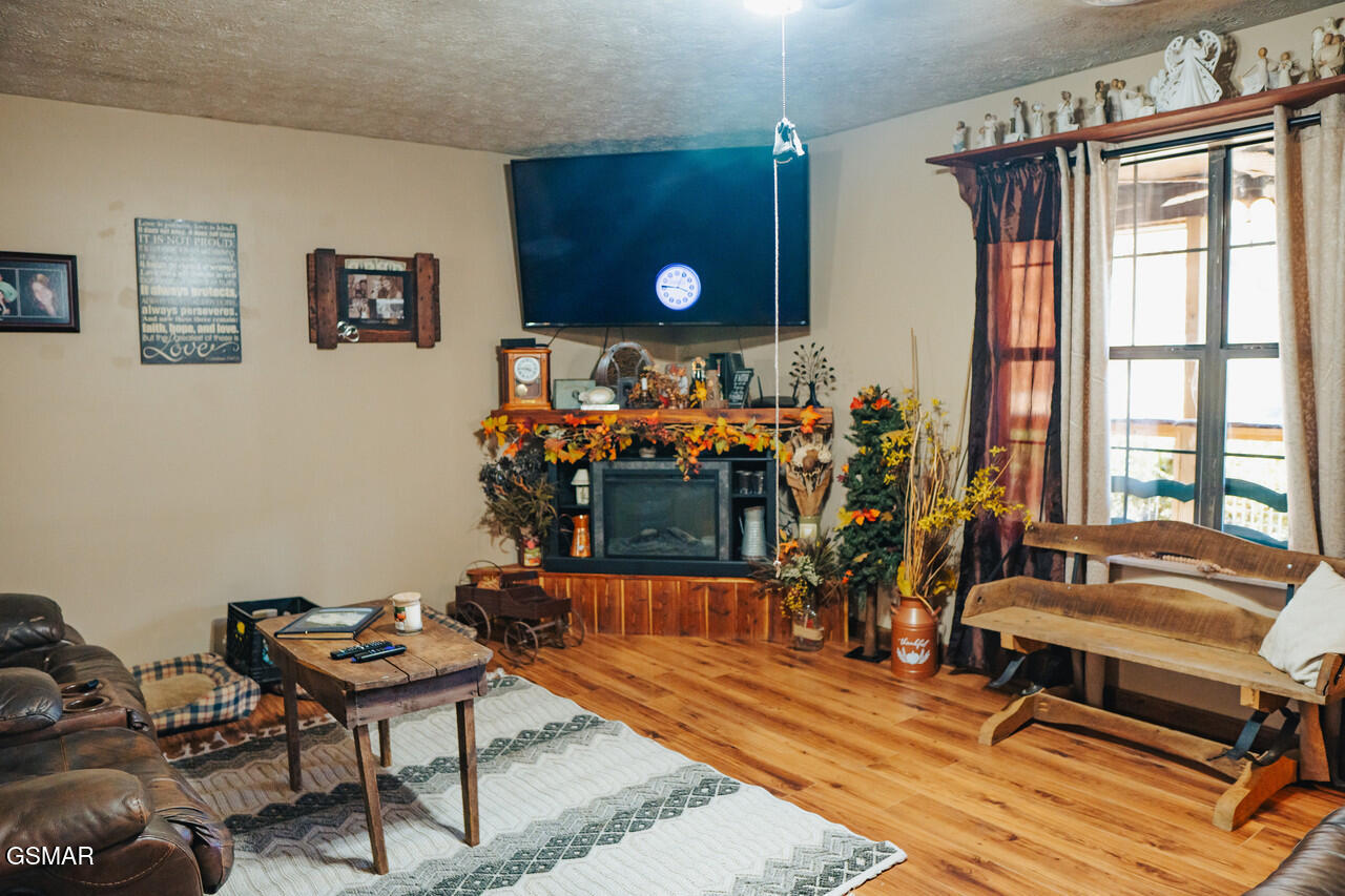 3504 James Phillips Way Sevierville TN 37876