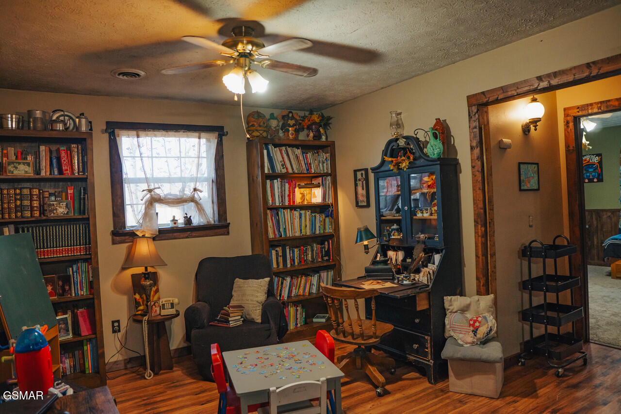 3504 James Phillips Way Sevierville TN 37876