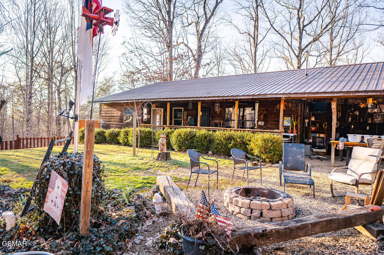 3504 James Phillips Way Sevierville TN 37876