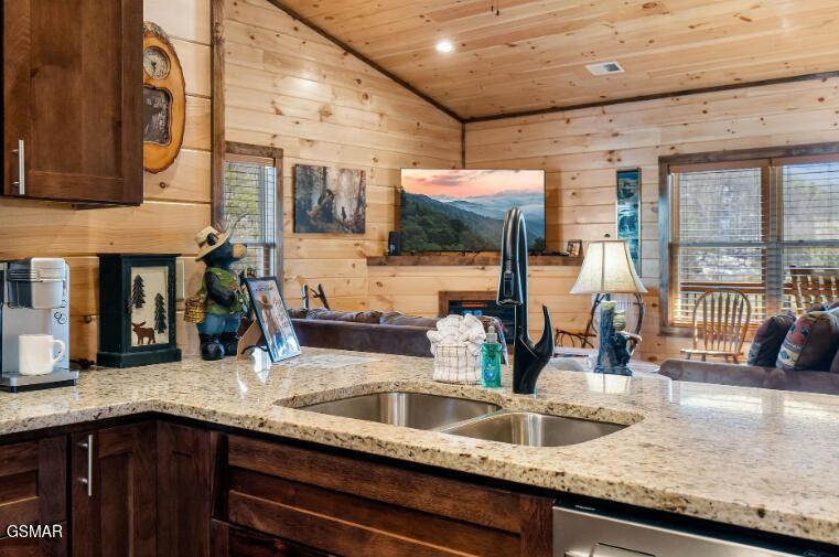 561 Sugar Loaf Road Seymour TN 37865