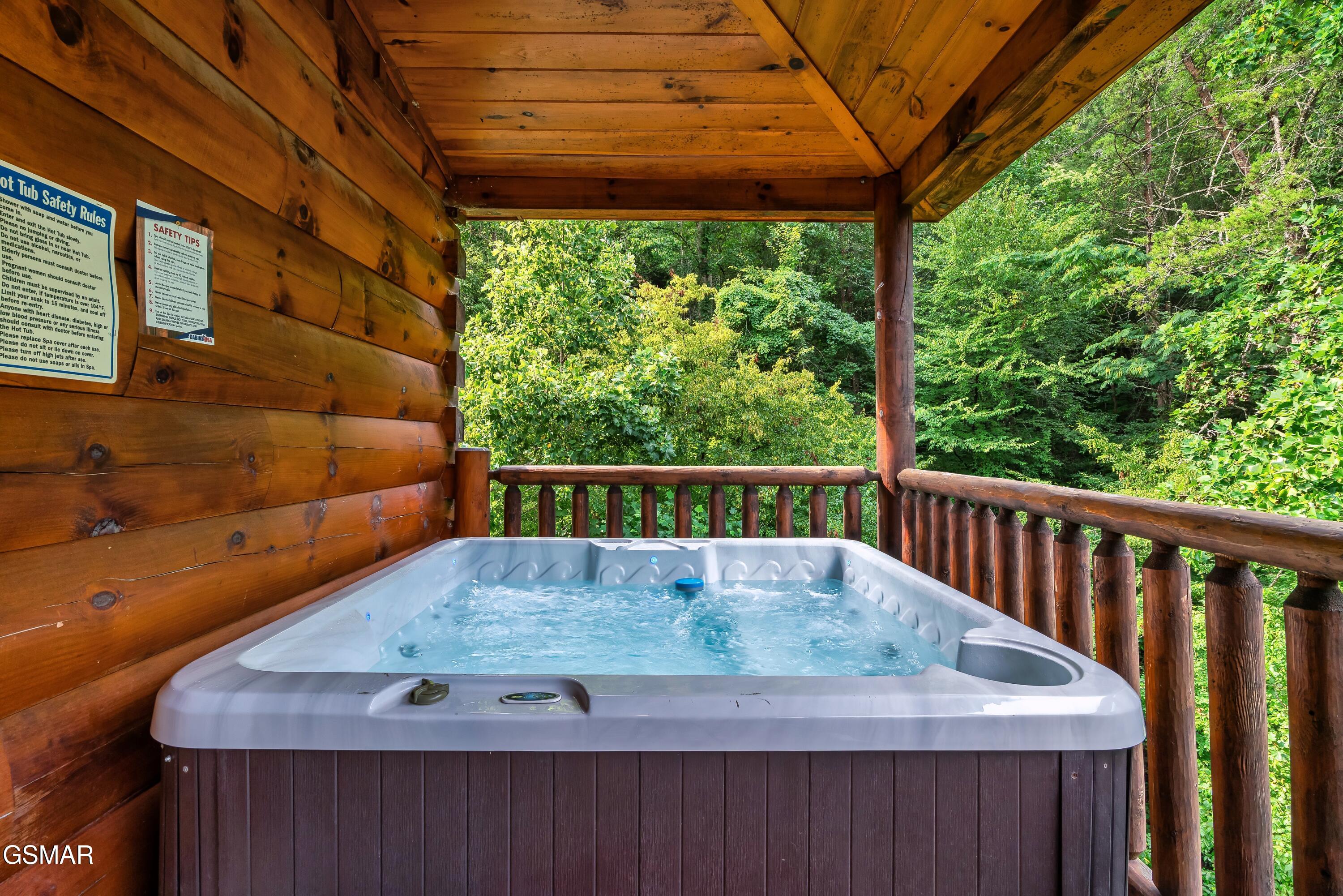 1924 Bear Creek Falls Way Sevierville TN 37876