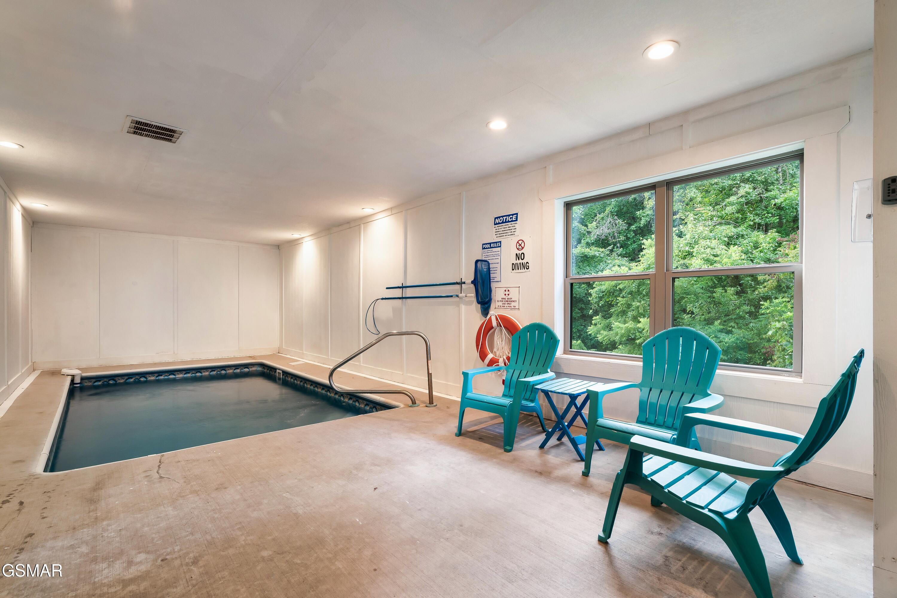 1924 Bear Creek Falls Way Sevierville TN 37876