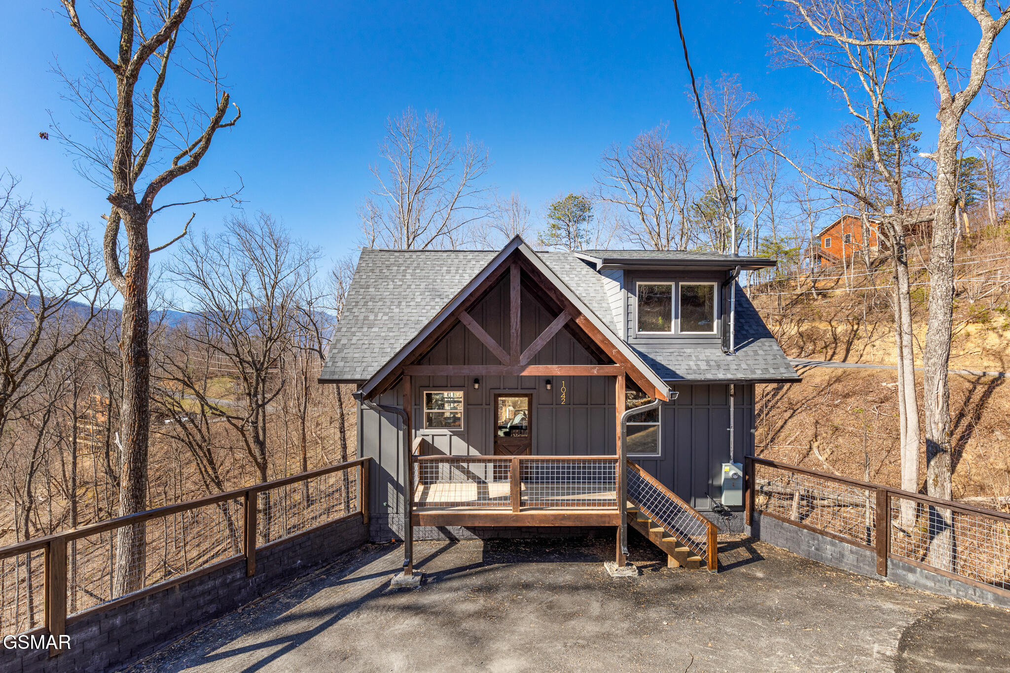 1042 Deer Path Lane Lane Gatlinburg TN 37738