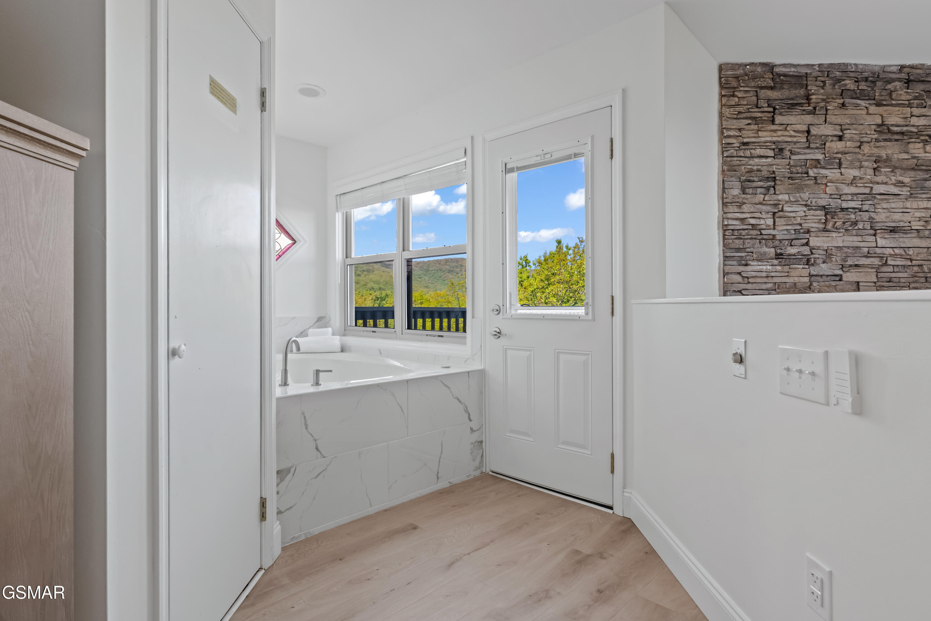 1386 Ski View Drive Gatlinburg TN 37738