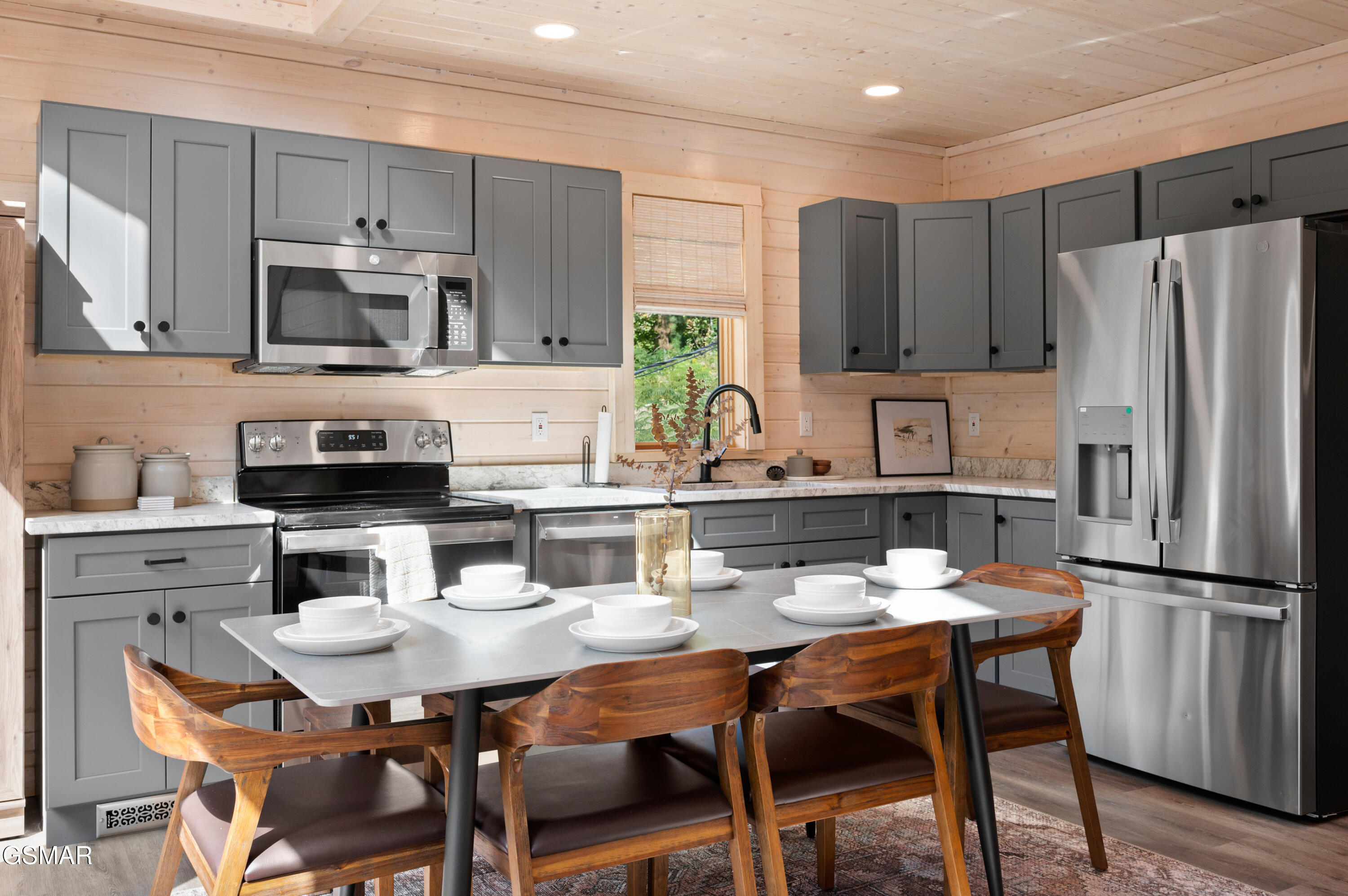 303 Beech Ridge Lane Gatlinburg TN 37738