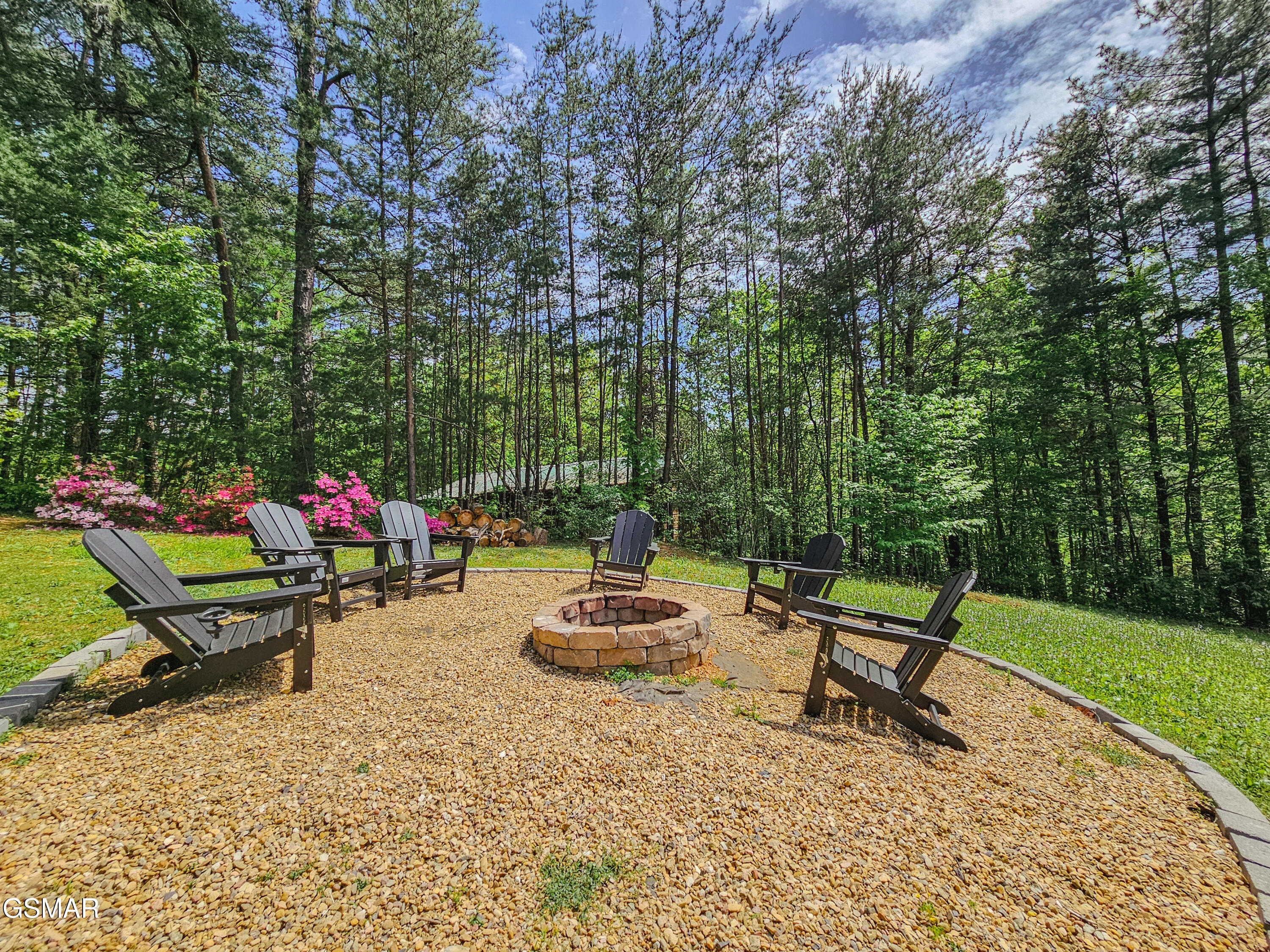 1223 Ski View Lane Sevierville TN 37876