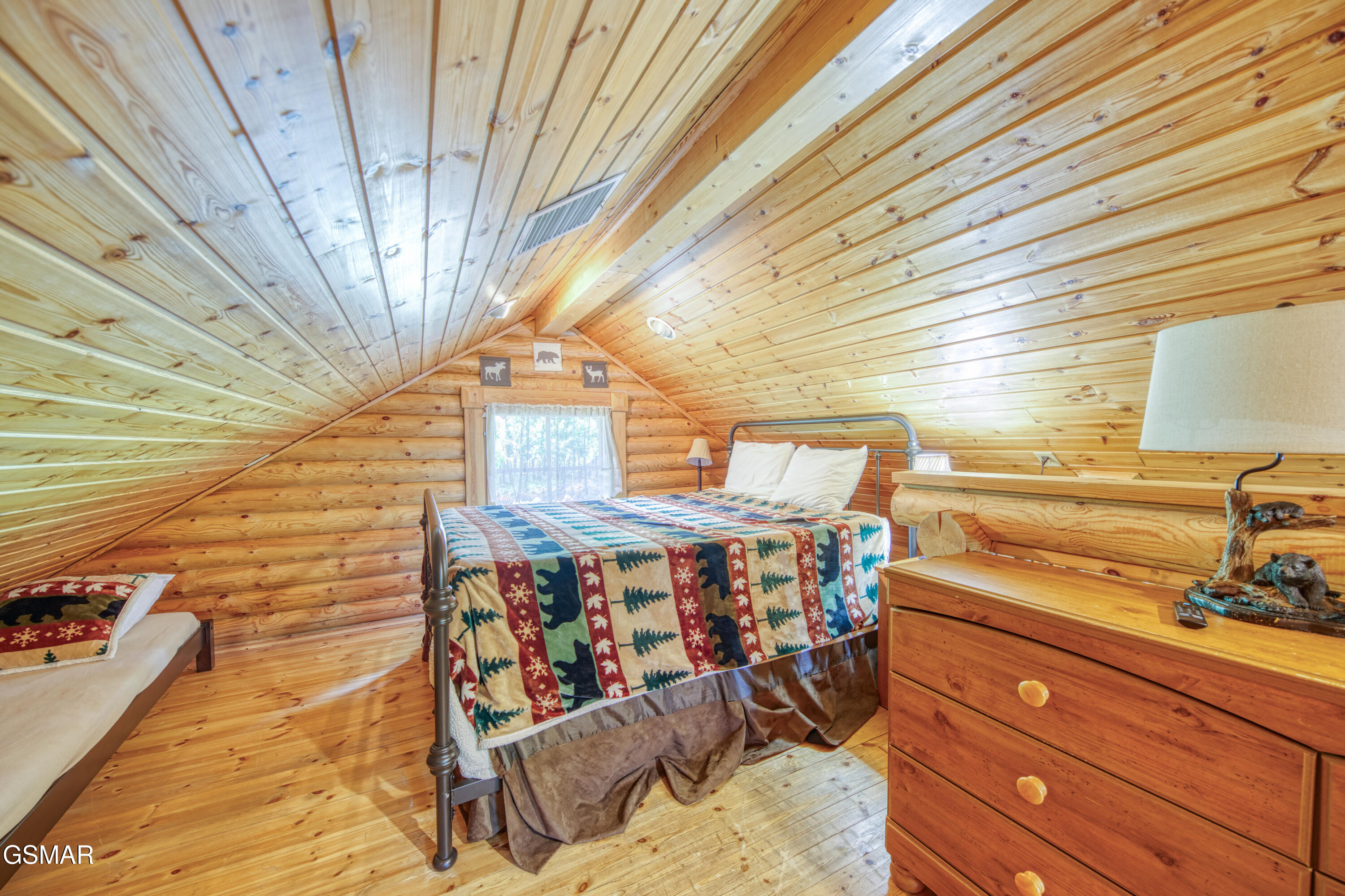 917 Pine Cone Way Gatlinburg TN 37738