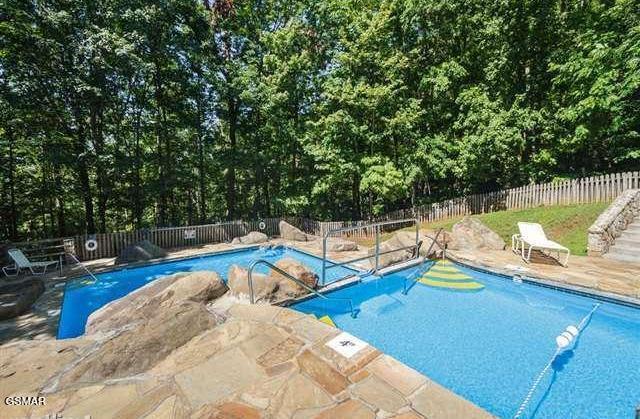 917 Pine Cone Way Gatlinburg TN 37738