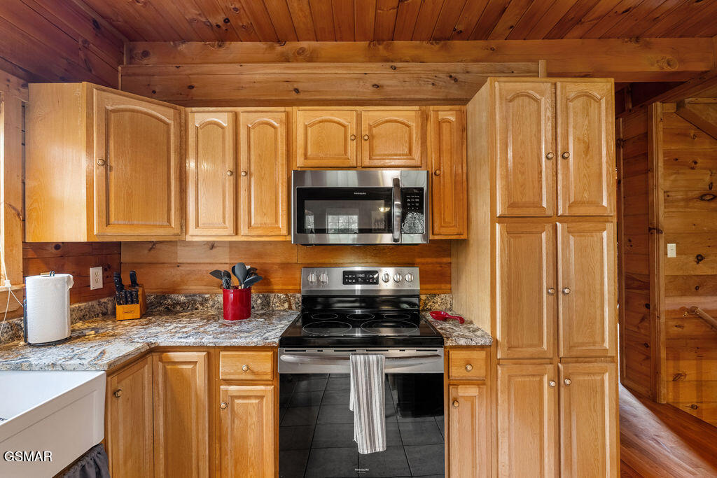 3480 Valley Dale Way Sevierville TN 37862