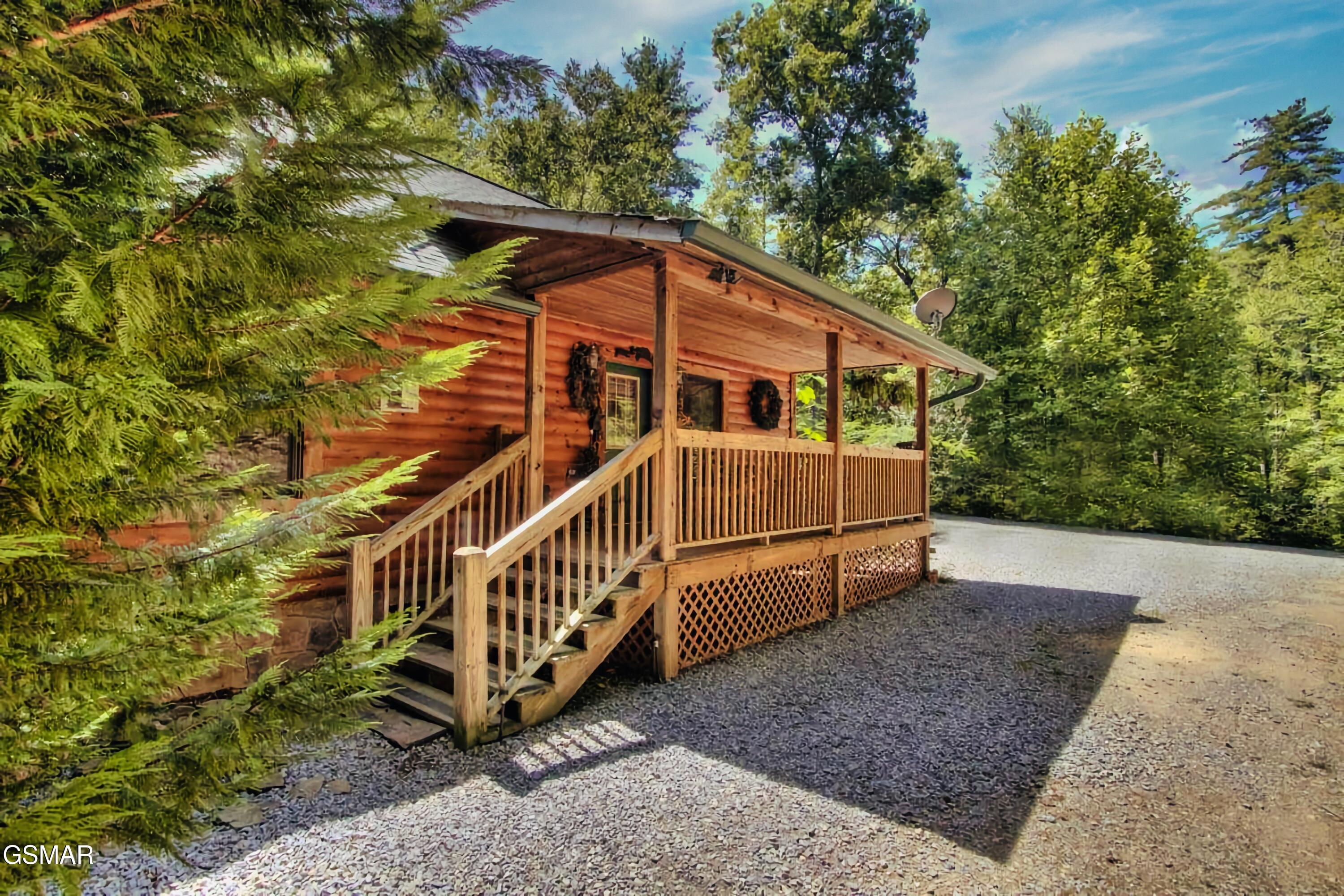 2919 Golden Pond Way Sevierville TN 37862