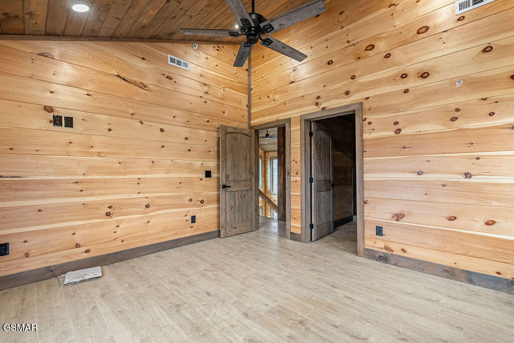 2751 Murray Ridge Road Sevierville TN 37876