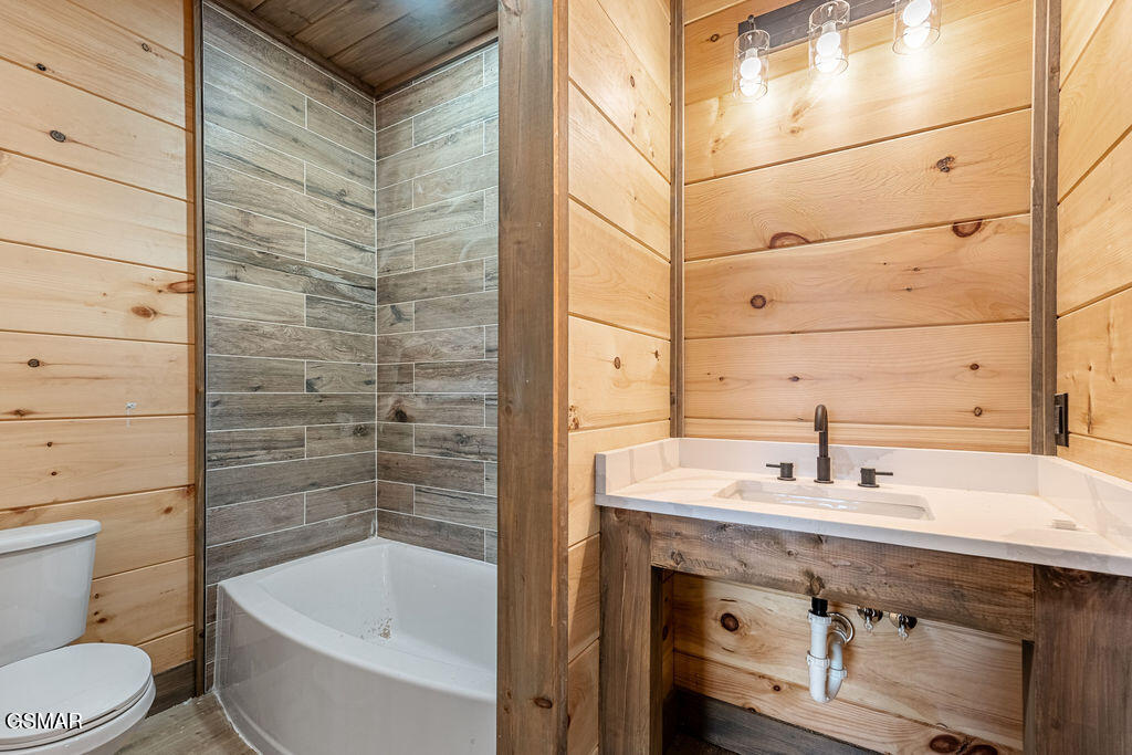 2751 Murray Ridge Road Sevierville TN 37876