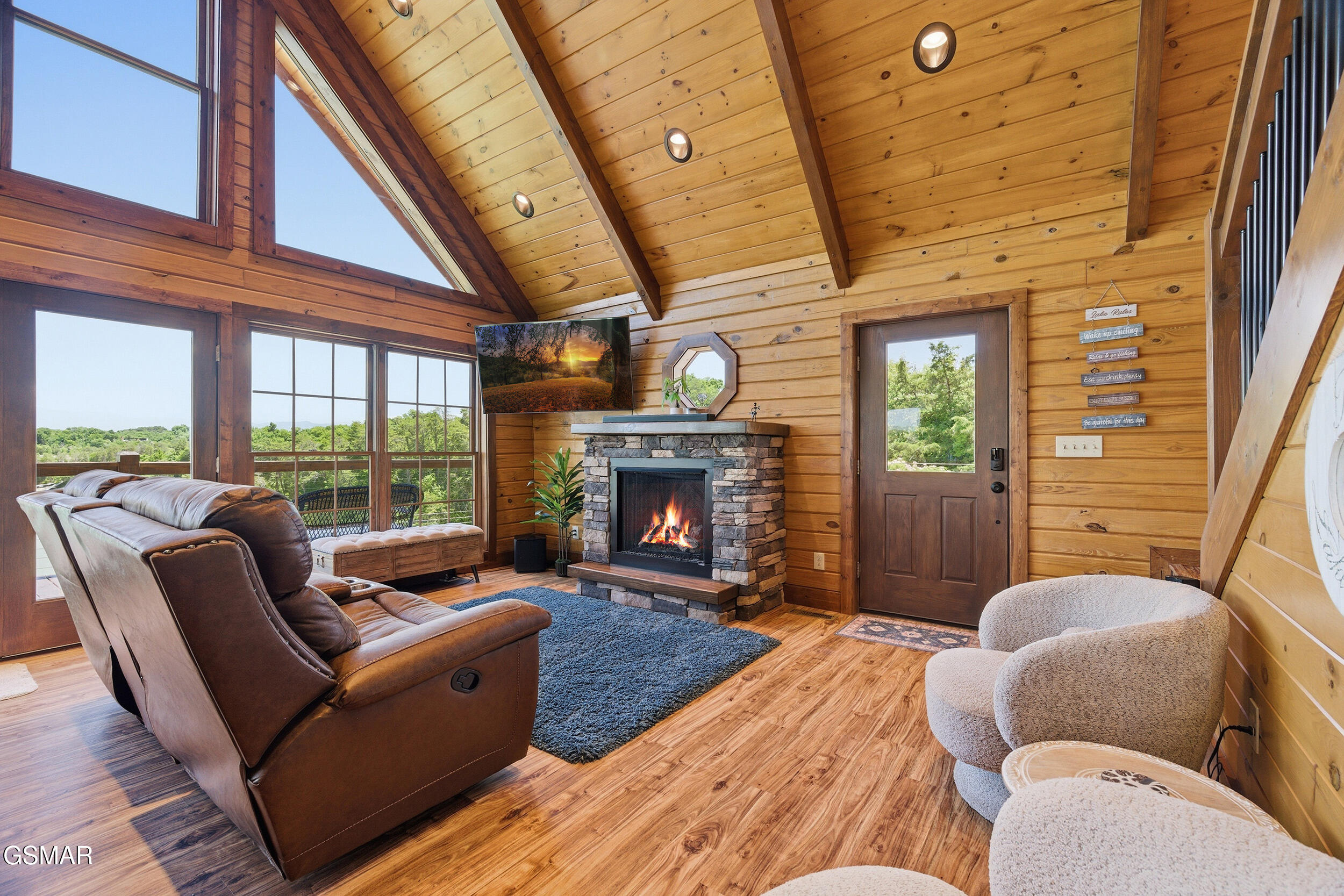 375 Perry Branch Way Sevierville TN 37876