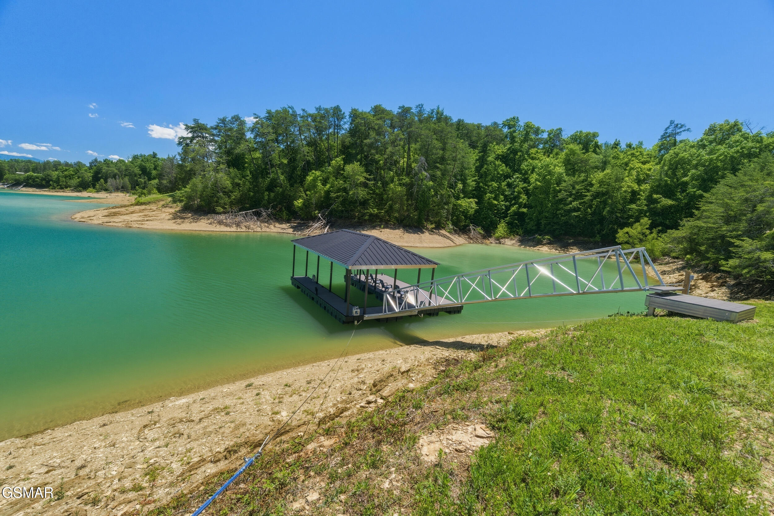 375 Perry Branch Way Sevierville TN 37876