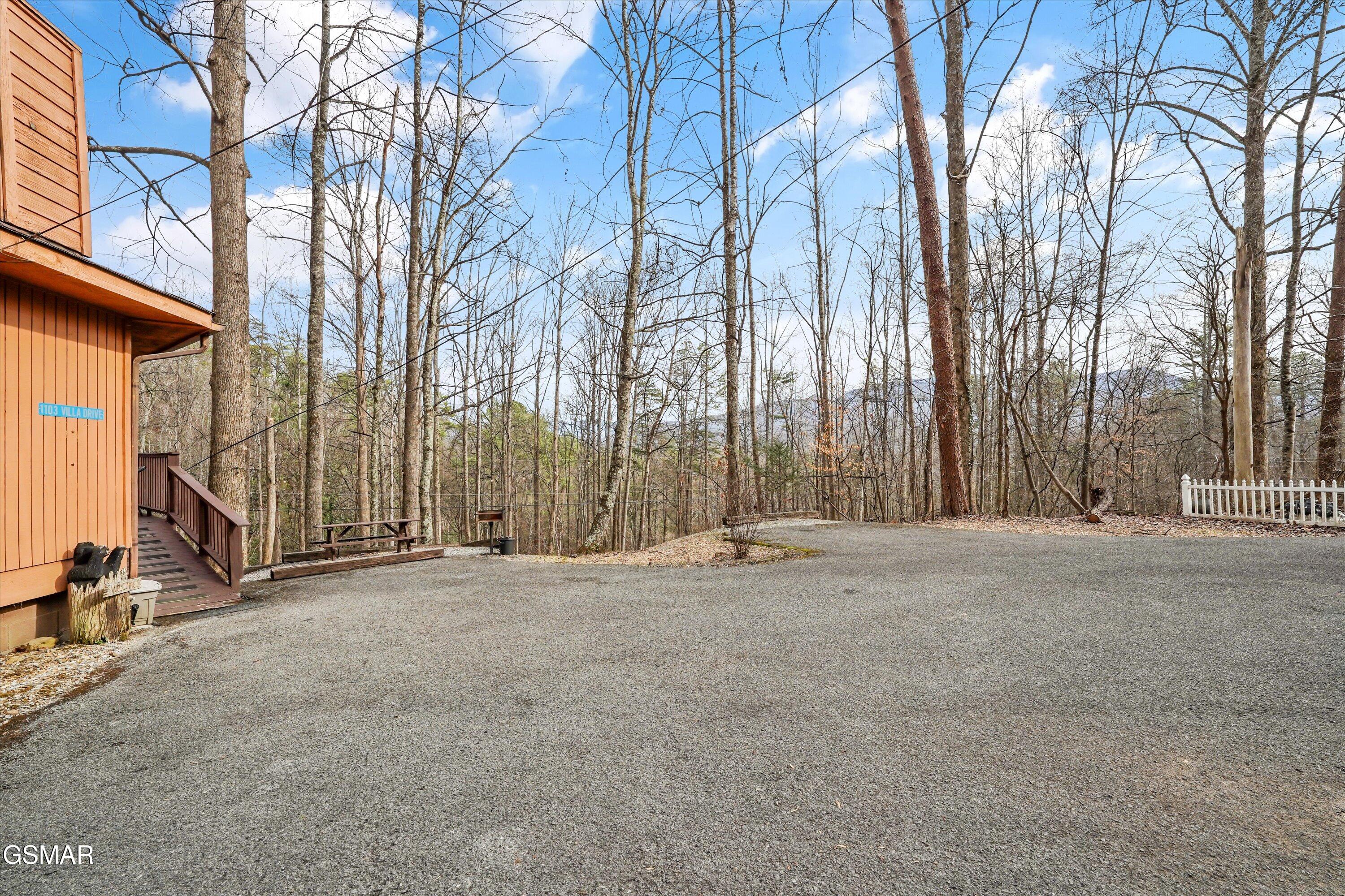 1103 Villa Lane Gatlinburg TN 37738