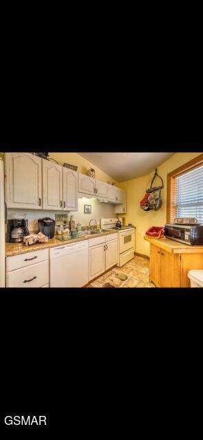 2765 Grassy Branch Loop Sevierville TN 37876