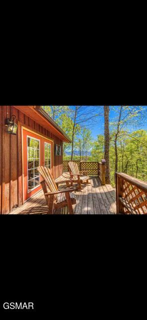 2765 Grassy Branch Loop Sevierville TN 37876
