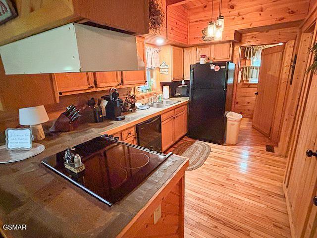 1925 Beach Front Drive Sevierville TN 37876