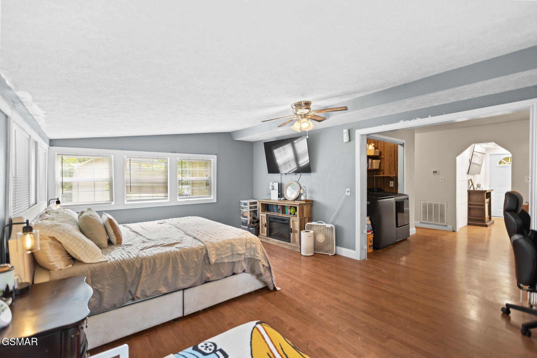 1015 Oakville Lane Sevierville TN 37862