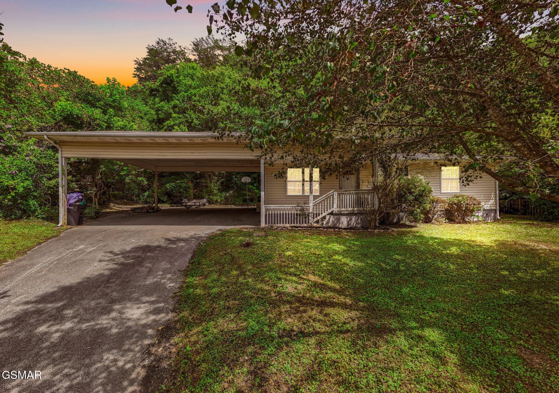 1015 Oakville Lane Sevierville TN 37862