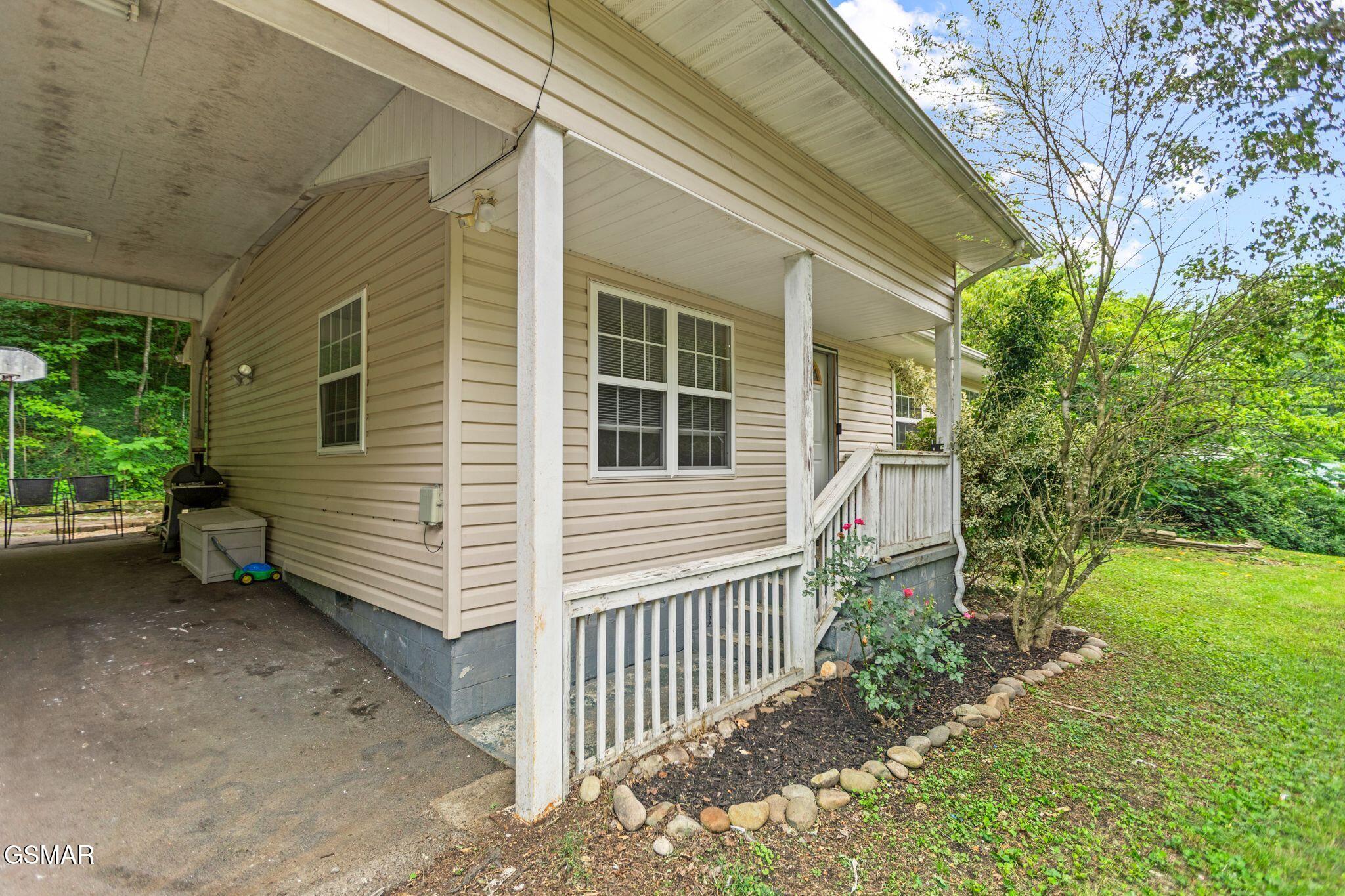1015 Oakville Lane Sevierville TN 37862