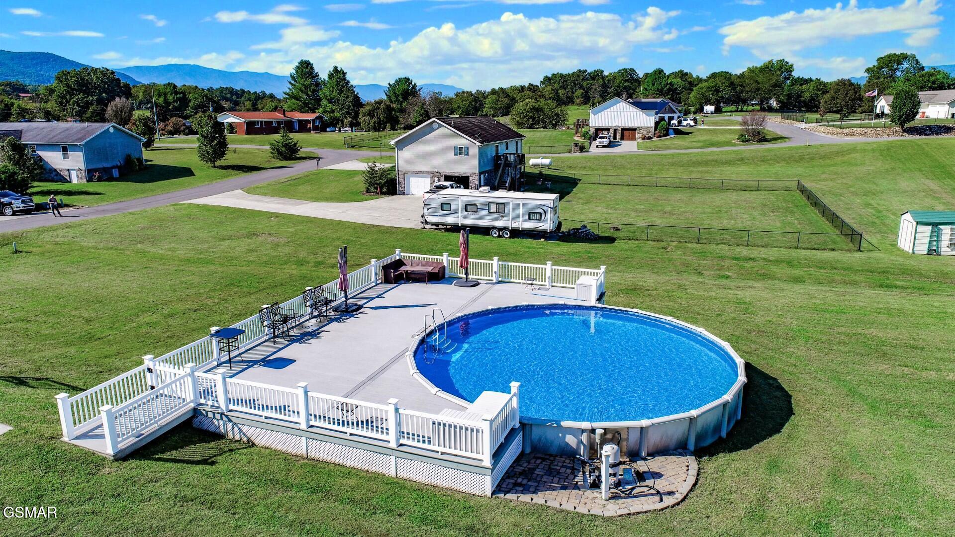 1114 Caleb Lane Newport TN 37821