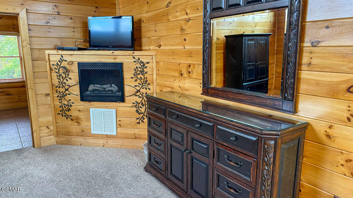 1352 Timberwolf Way Sevierville TN 37876