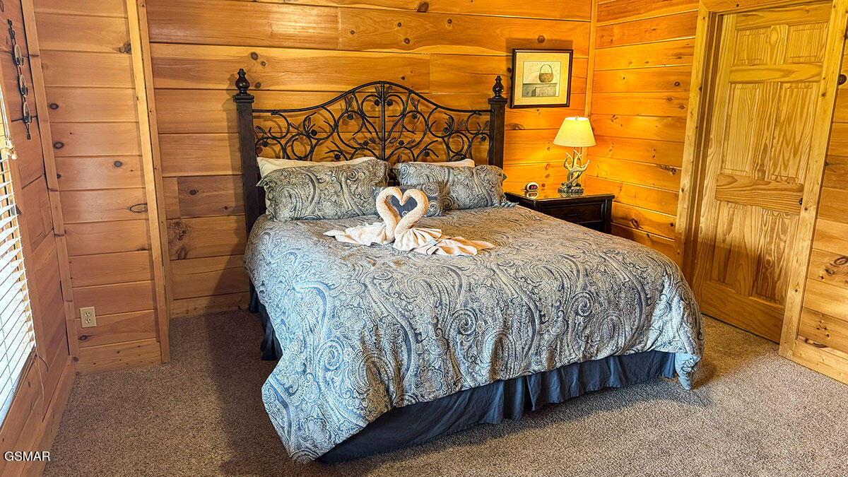 1352 Timberwolf Way Sevierville TN 37876