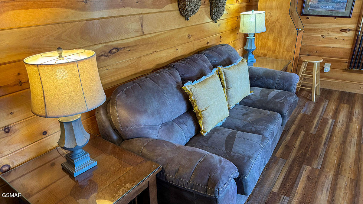 1352 Timberwolf Way Sevierville TN 37876