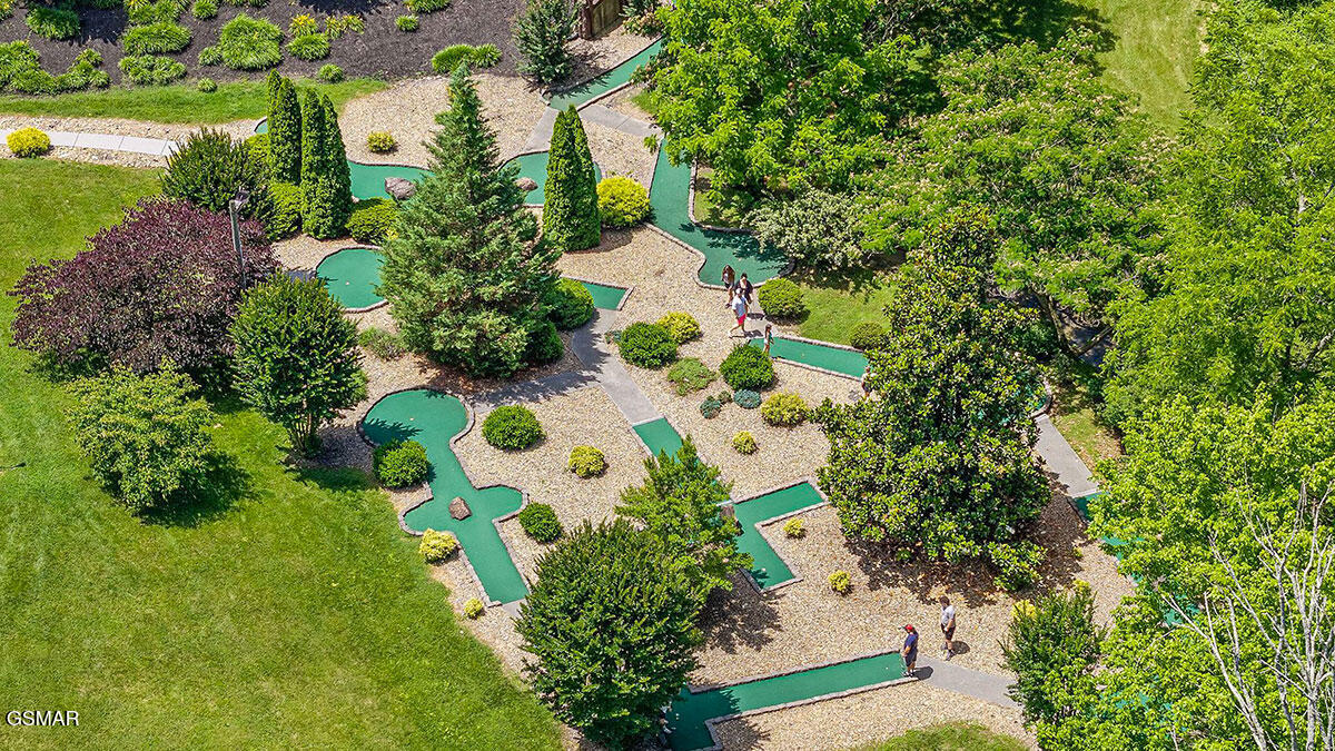 1352 Timberwolf Way Sevierville TN 37876