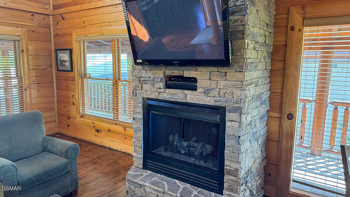 1352 Timberwolf Way Sevierville TN 37876