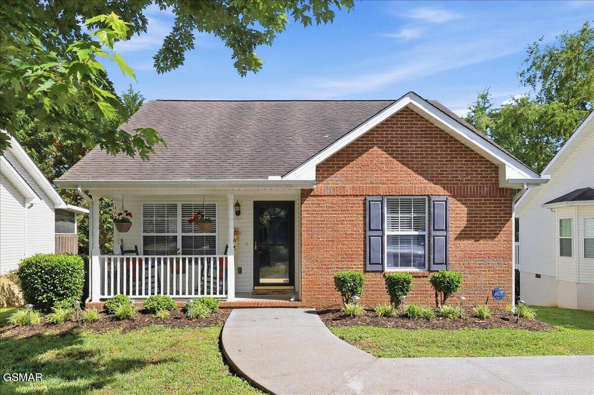 1523 Mayberry Lane Sevierville TN 37862