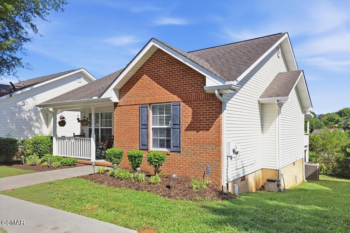 1523 Mayberry Lane Sevierville TN 37862