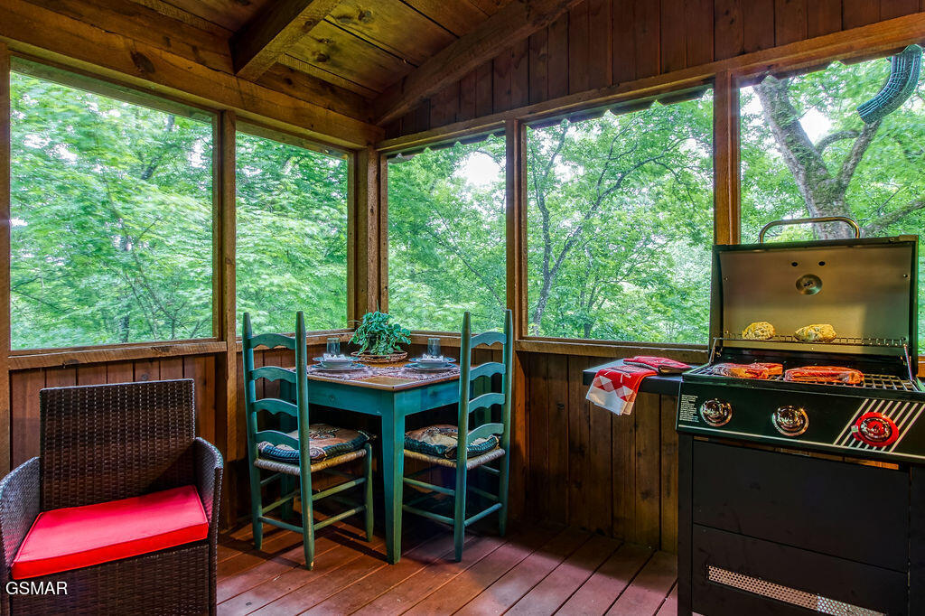 282 Cherokee Path Way Sevierville TN 37876