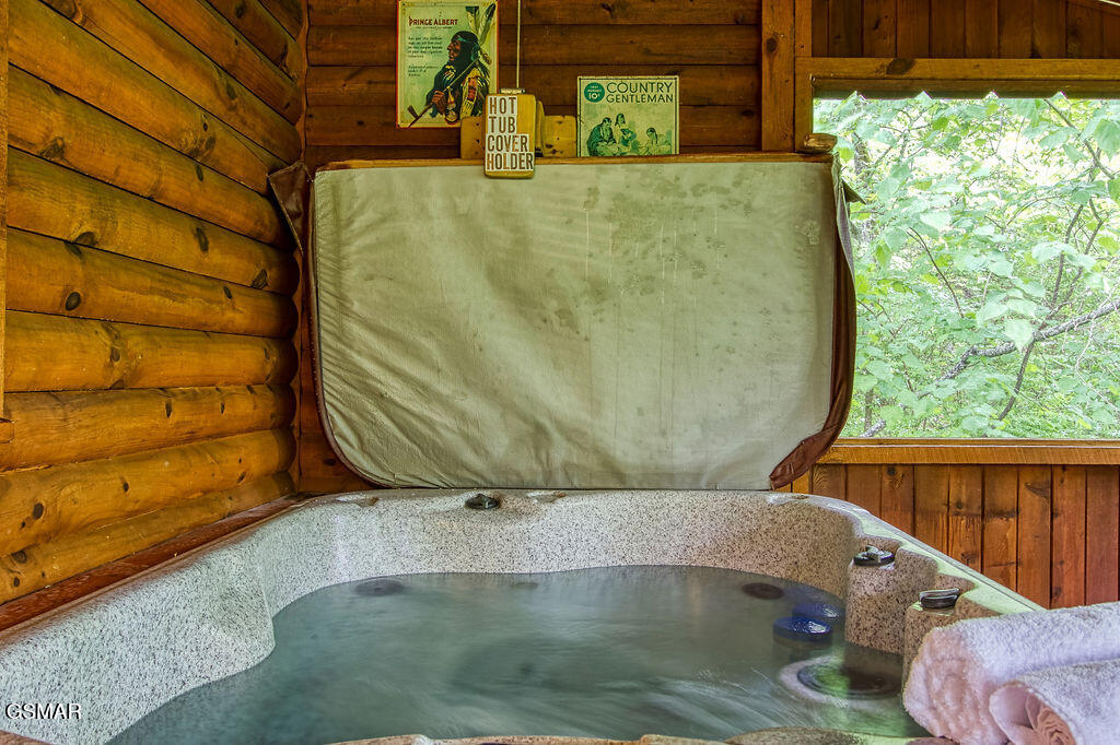 282 Cherokee Path Way Sevierville TN 37876