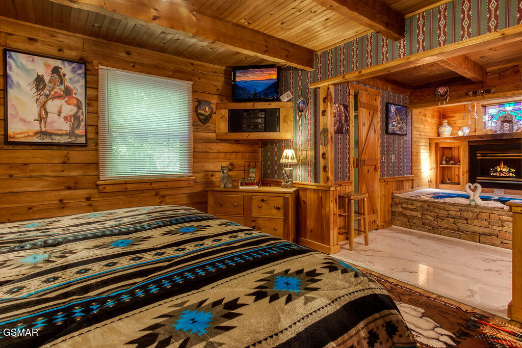 282 Cherokee Path Way Sevierville TN 37876