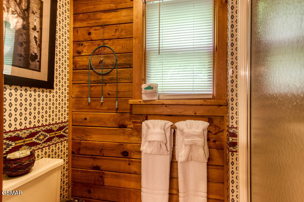 282 Cherokee Path Way Sevierville TN 37876