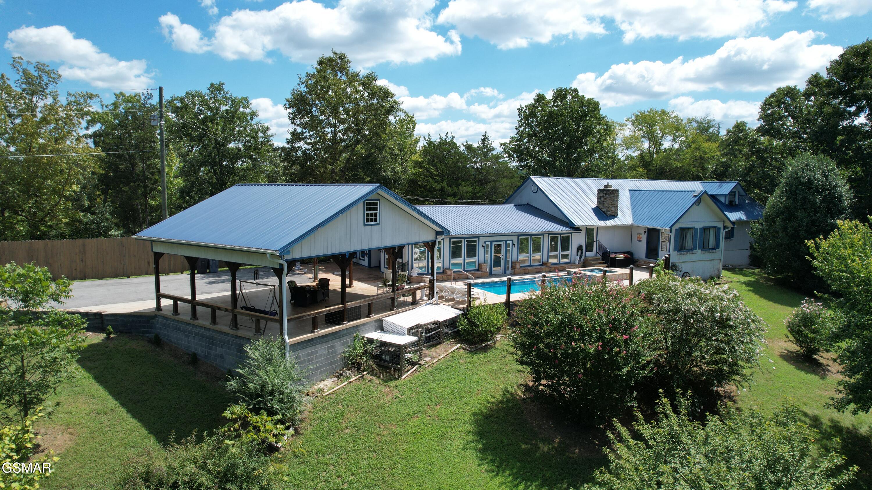 898 Lake View Loop Sevierville TN 37876