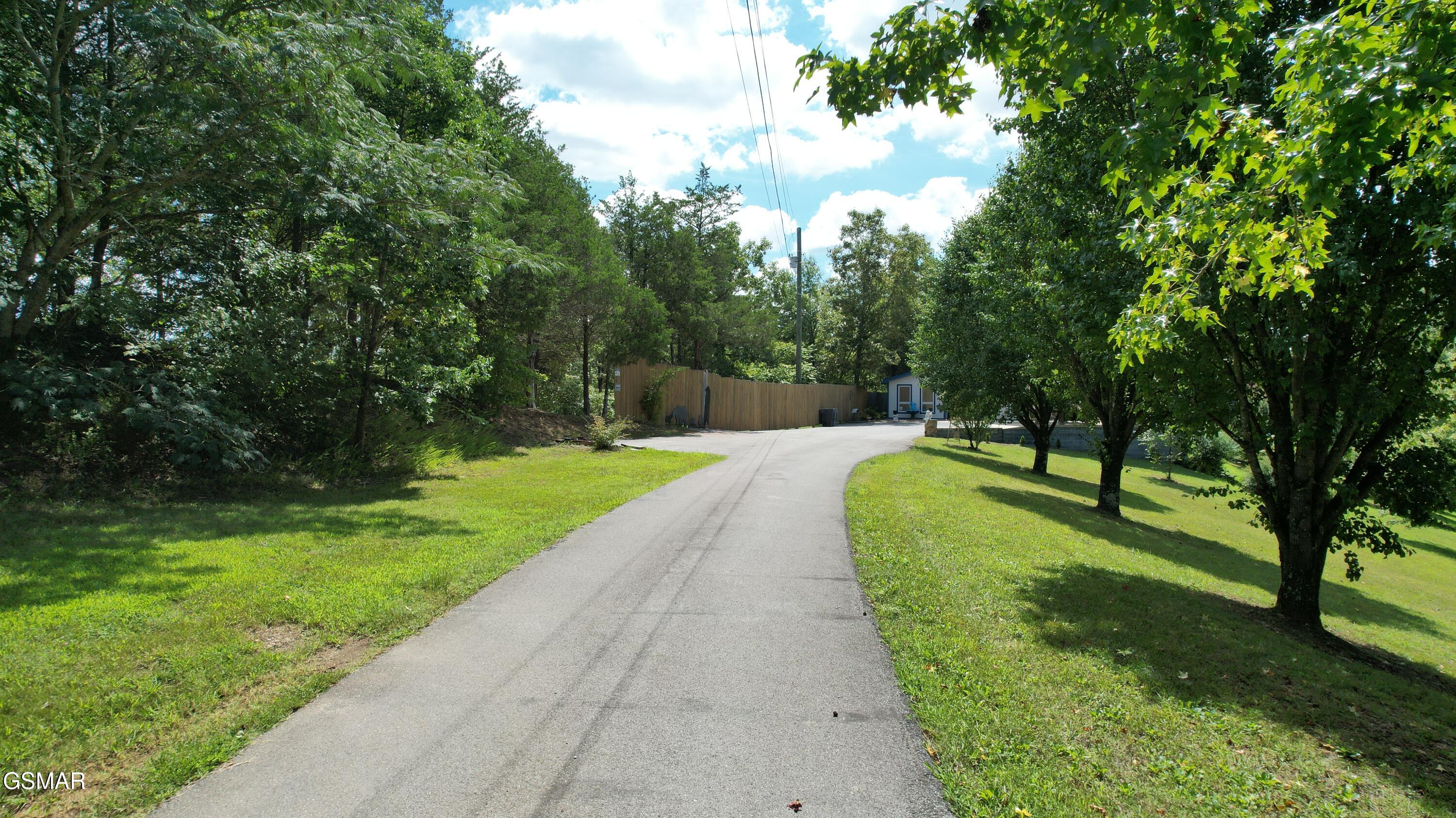 898 Lake View Loop Sevierville TN 37876