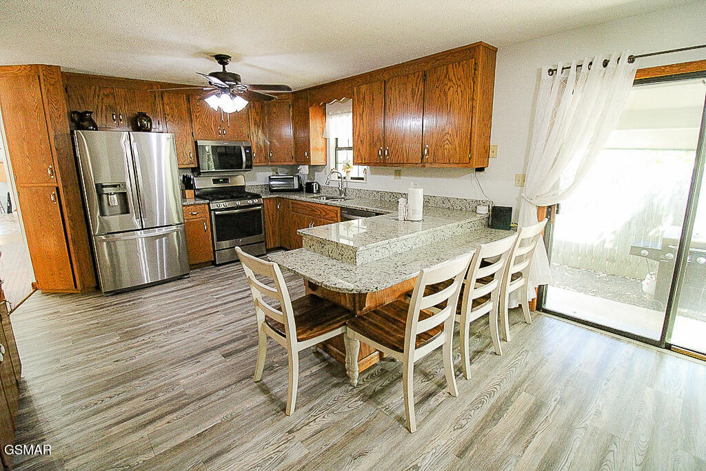 898 Lake View Loop Sevierville TN 37876