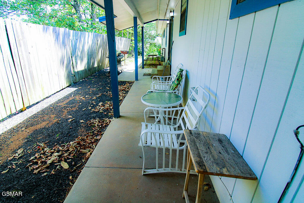 898 Lake View Loop Sevierville TN 37876