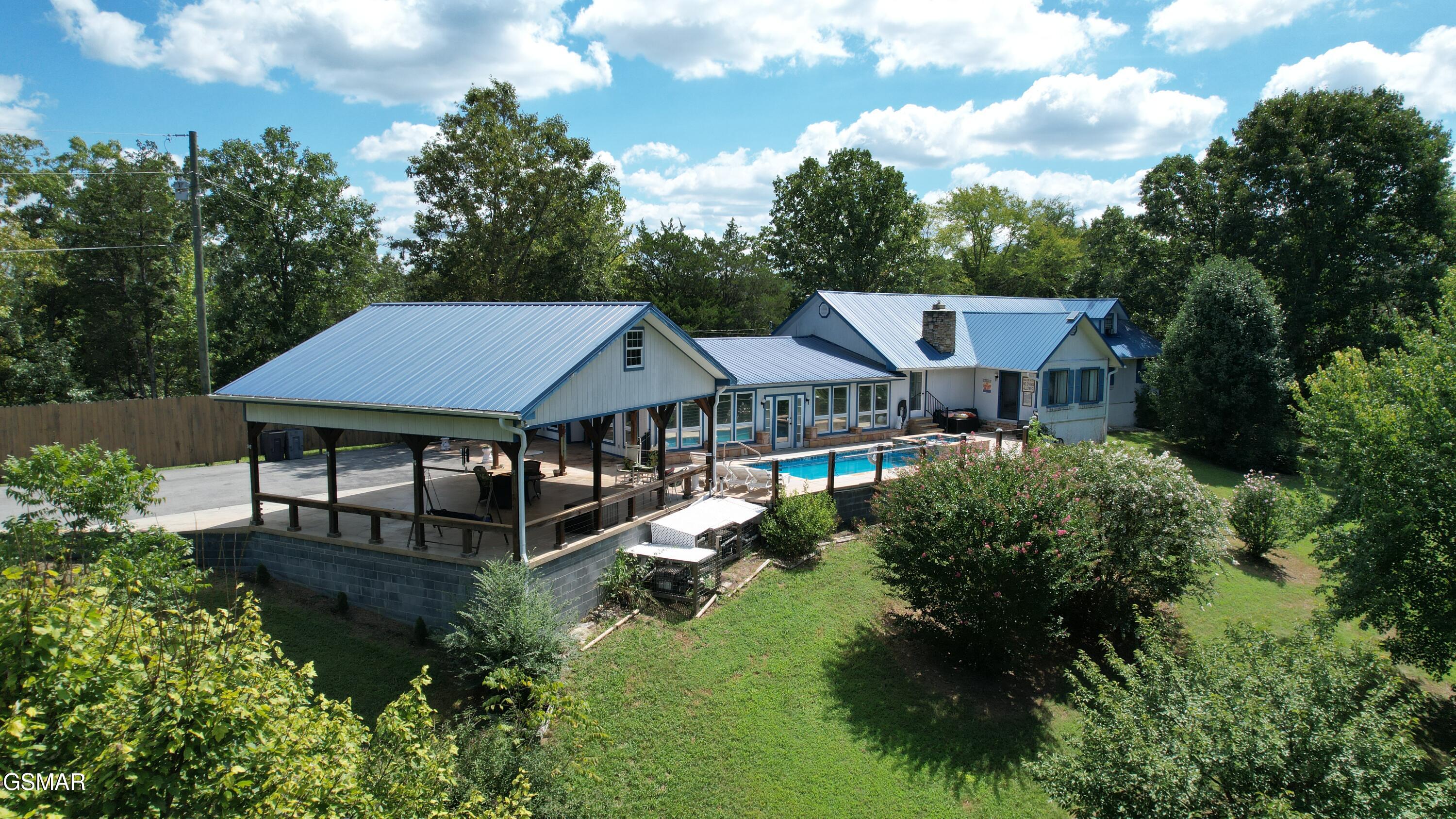 898 Lake View Loop Sevierville TN 37876