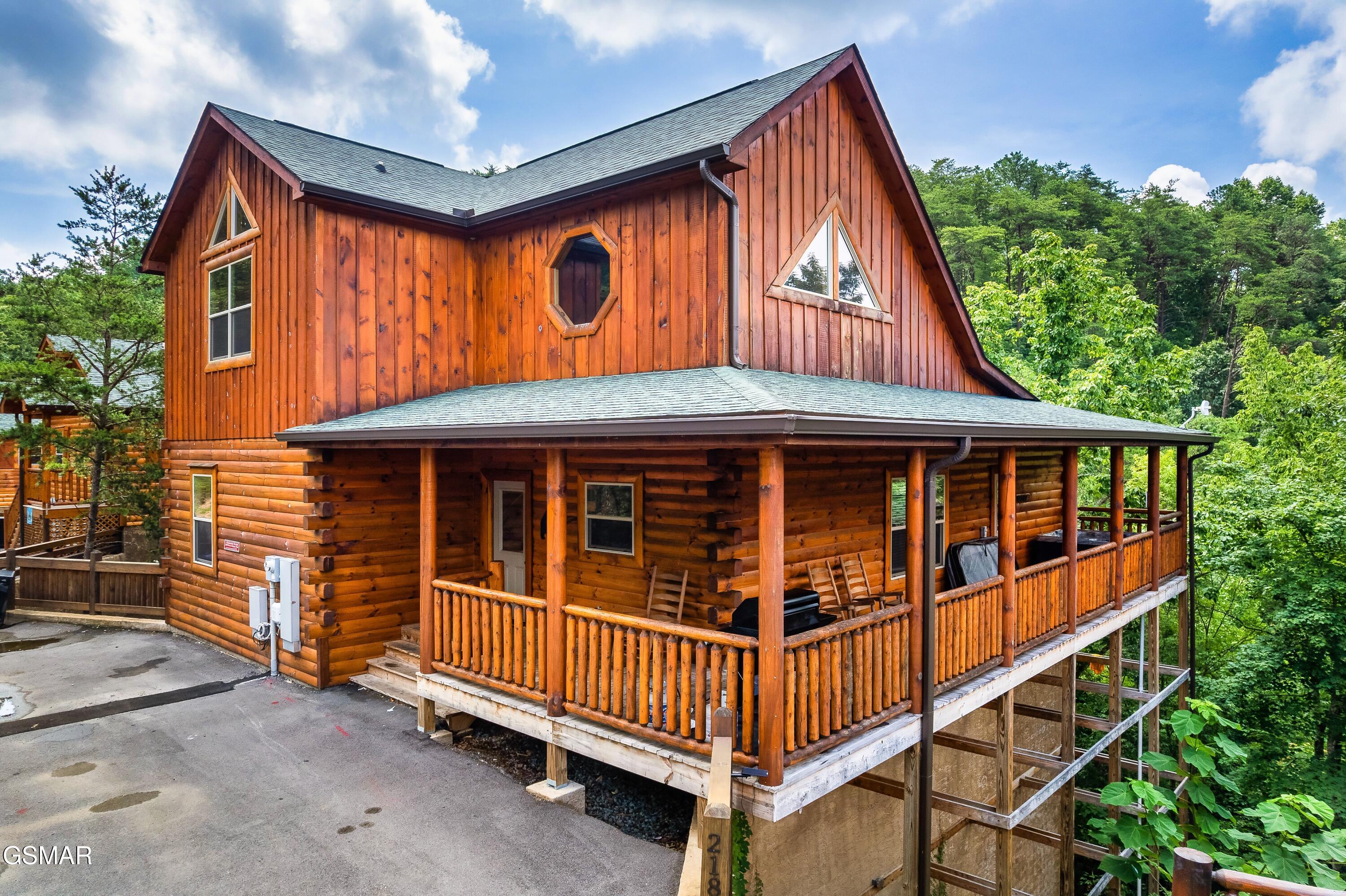 2180 Bear Haven Way Sevierville TN 37862