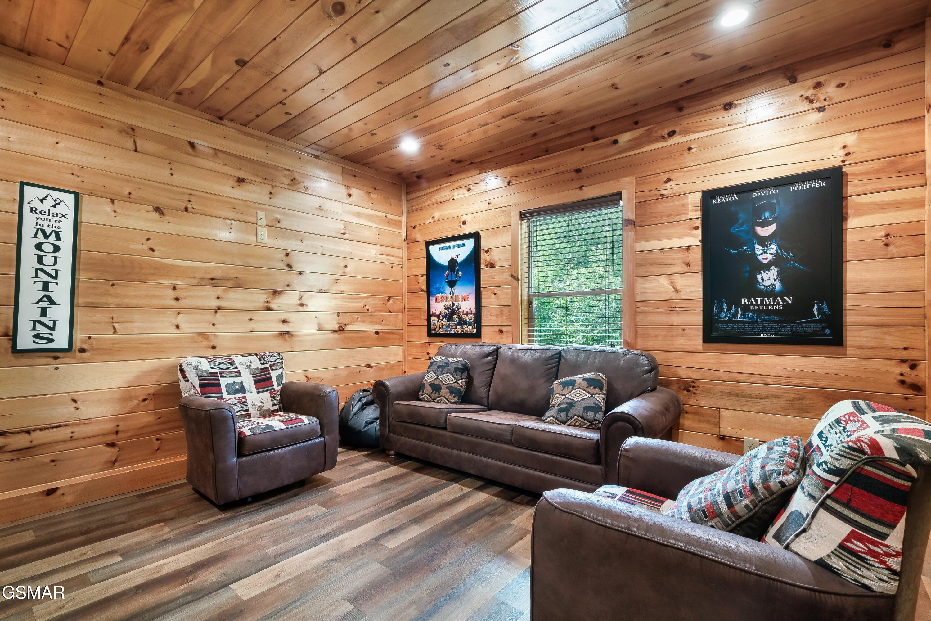 2180 Bear Haven Way Sevierville TN 37862