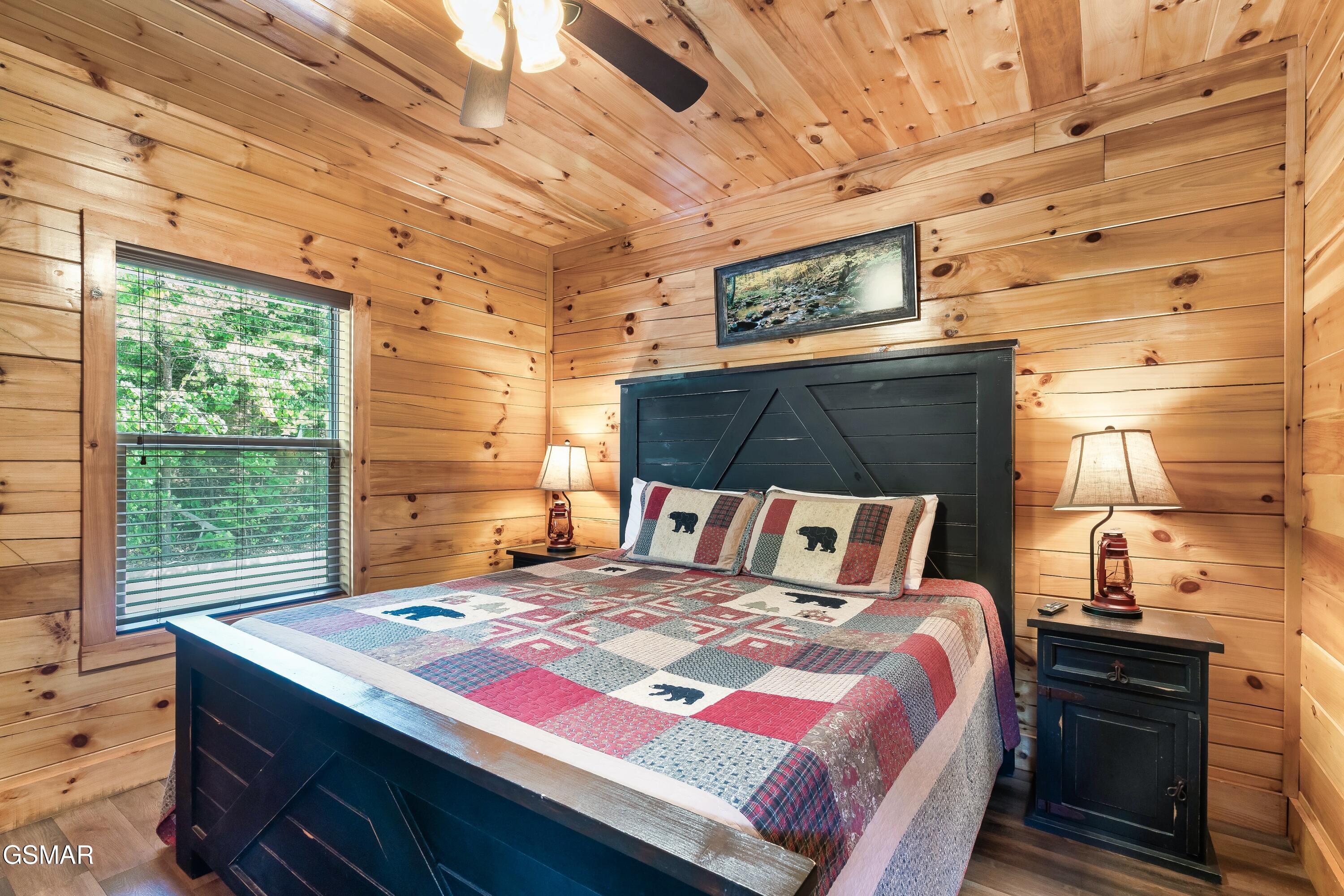 2180 Bear Haven Way Sevierville TN 37862