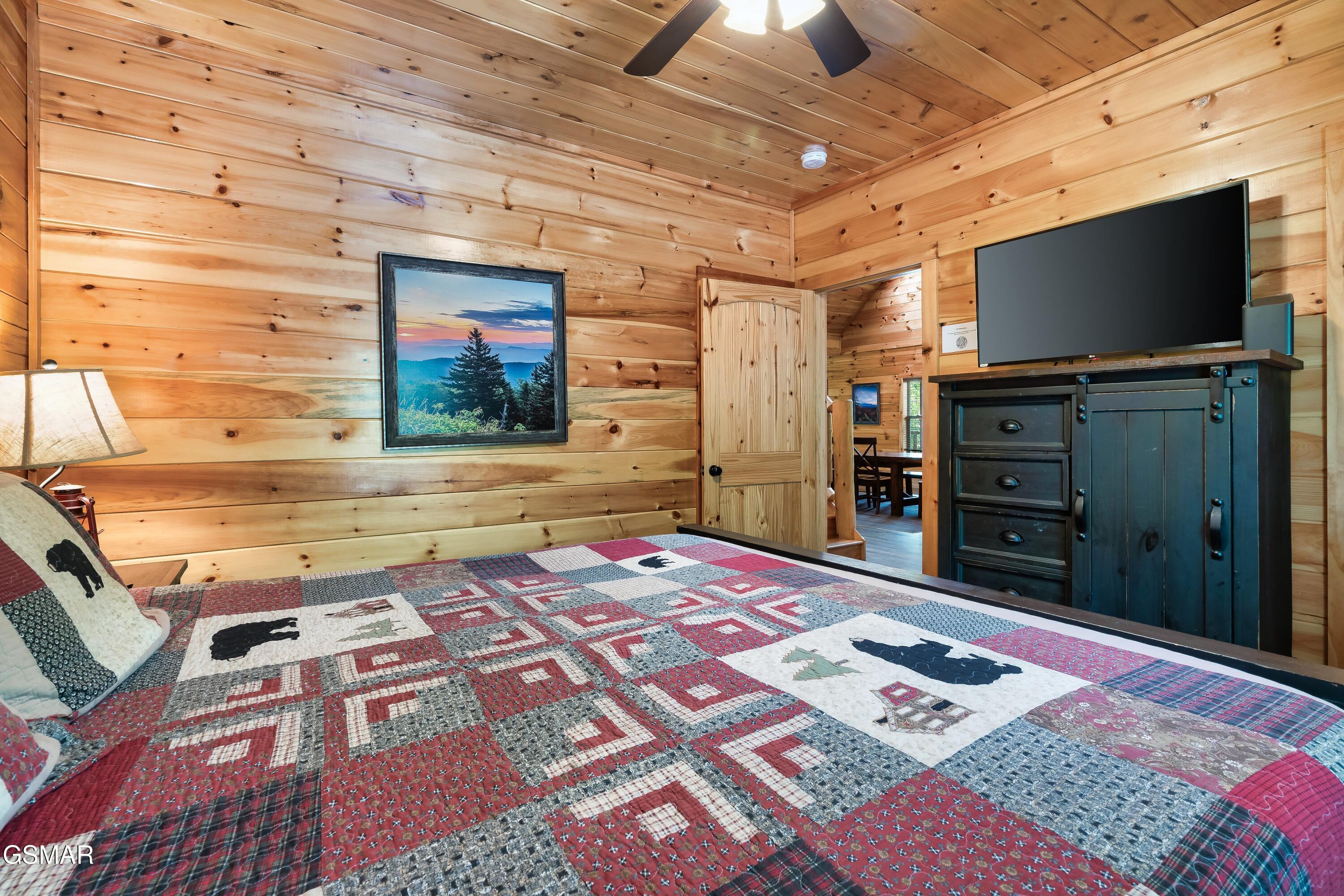 2180 Bear Haven Way Sevierville TN 37862