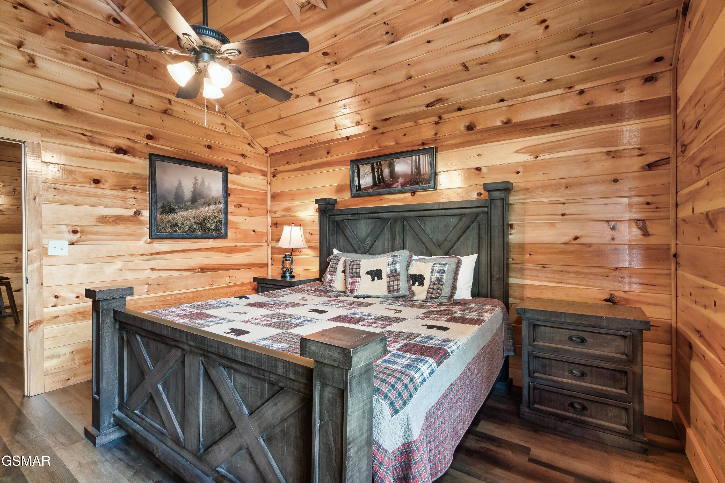 2180 Bear Haven Way Sevierville TN 37862