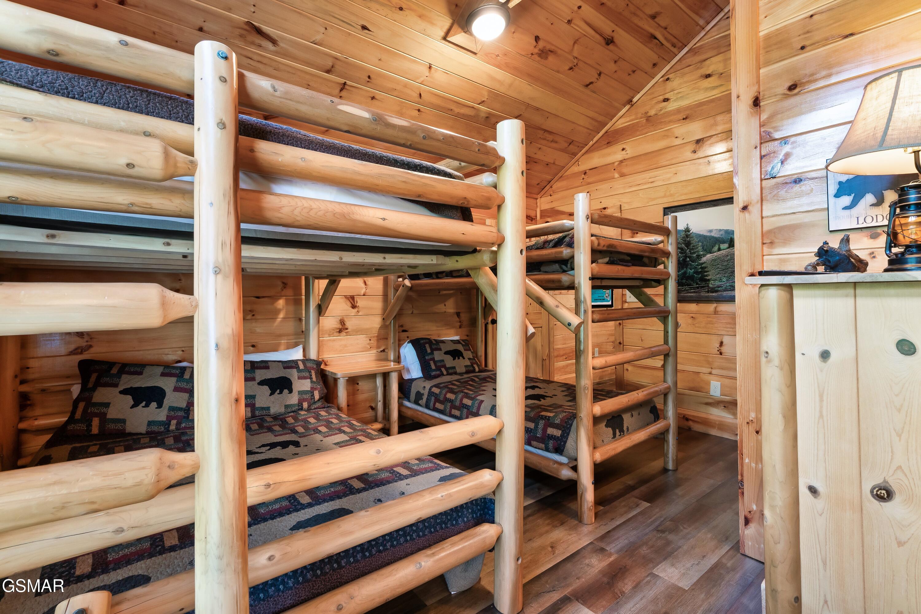 2180 Bear Haven Way Sevierville TN 37862