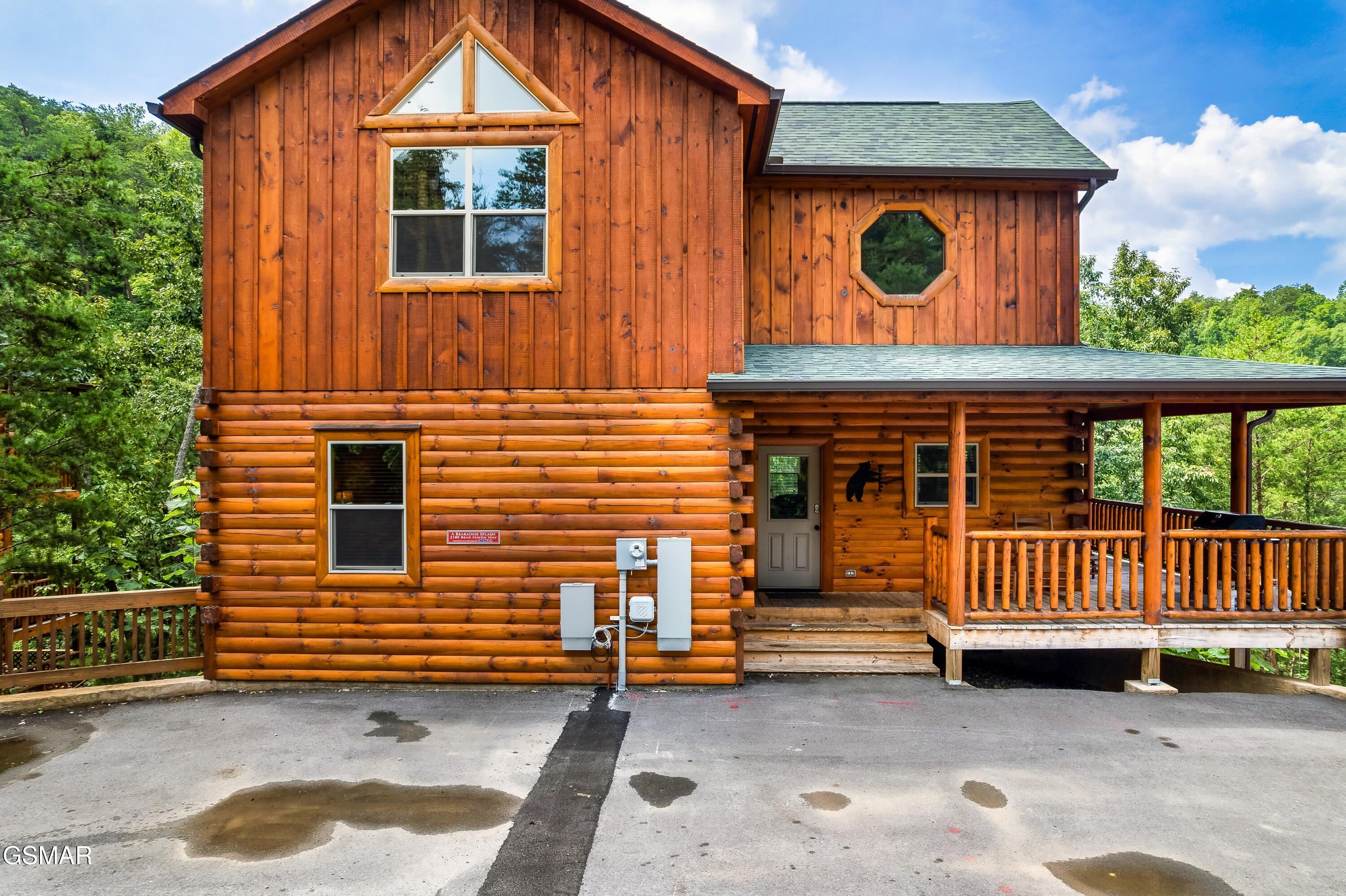 2180 Bear Haven Way Sevierville TN 37862